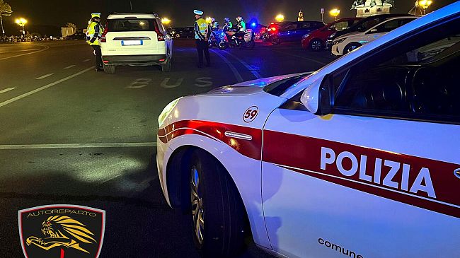 Inversioni di marcia ai posti di controllo: inseguimenti e multe