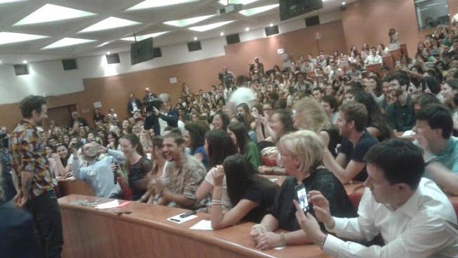 Jovanotti all'Università di Firenze: Dario Nardella in prima fila
