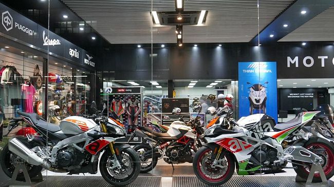 Motoplex del Gruppo Piaggio da Firenze a Malbourne e Singapore
