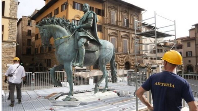 Piazza Signoria senza la statua di Cosimo I per alcuni mesi