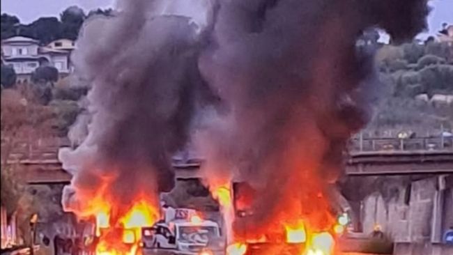 San Vincenzo, assalto a un portavalori: fuoco e strada interrotta