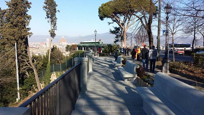 Belvedere Sermonti, Firenze vista da un ex abuso edilizio