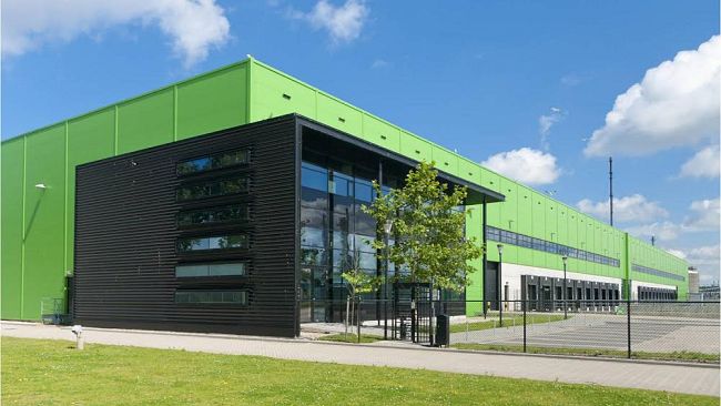 Capannoni, laboratori e negozi: fare impresa in Toscana