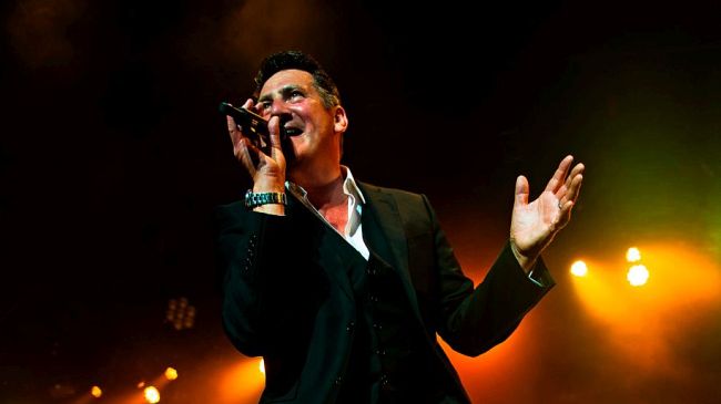 Tony Hadley, l'ex Spandau Ballet live a Firenze