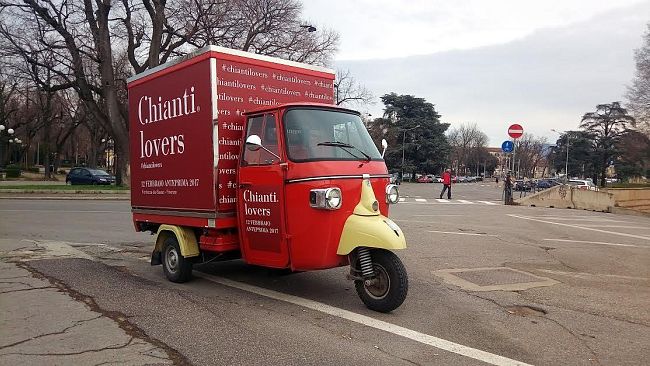 Vino: l'Ape Chianti Lovers a Santo Spirito per una Anteprima