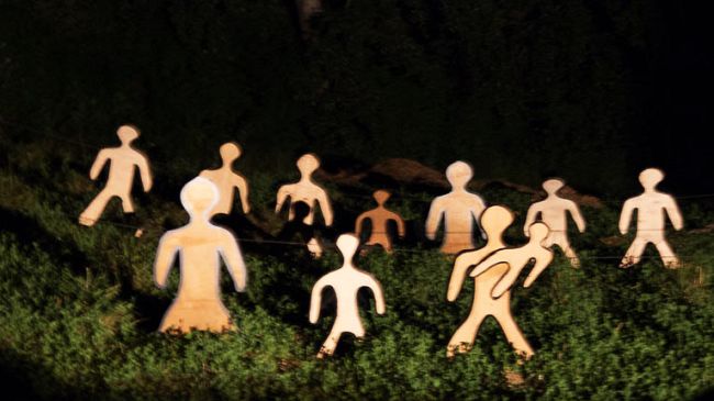 La Giostra dell’Umanità, performance sensoriale dedicata ai Diritti Umani