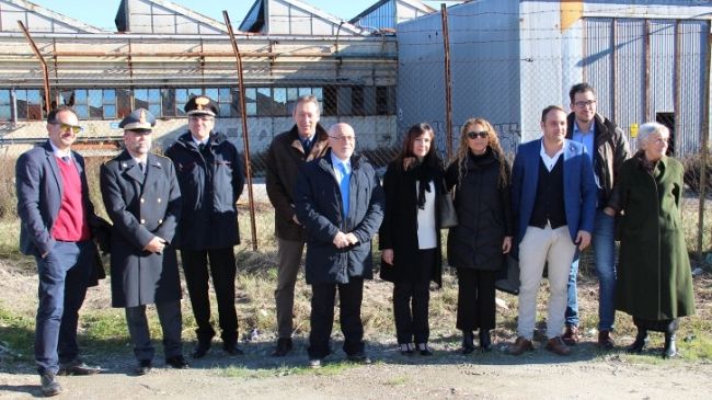 A Pisa filo spinato e telecamere contro la microcriminalità