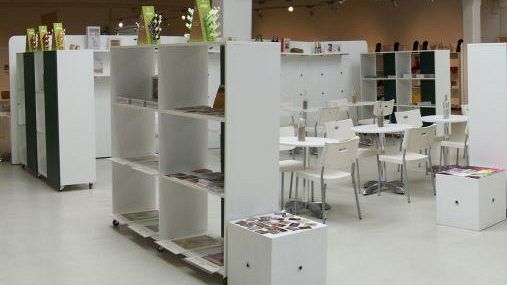 I-Place Concept Store: da oggi anche Coffee/Bookshop