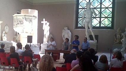 Il Liceo Artistico di Porta Romana prigioniero nel suo parco.