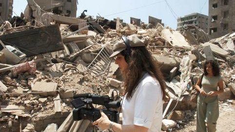 Festival dei Popoli: domani la vita in un campo Rom e l’attacco missilistico di Israele al Libano