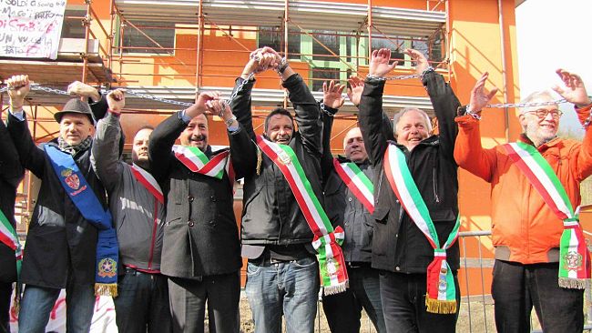 Sindaci incatenati a Londa, richieste al Governo su Patto Stabilità