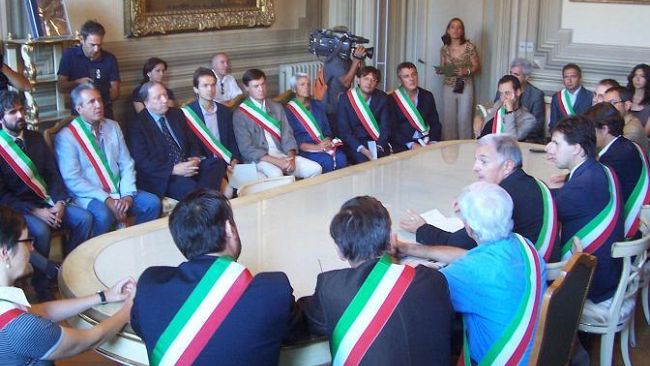 A Firenze mancano gli sfidanti di Matteo Renzi, verso le Primarie altrove