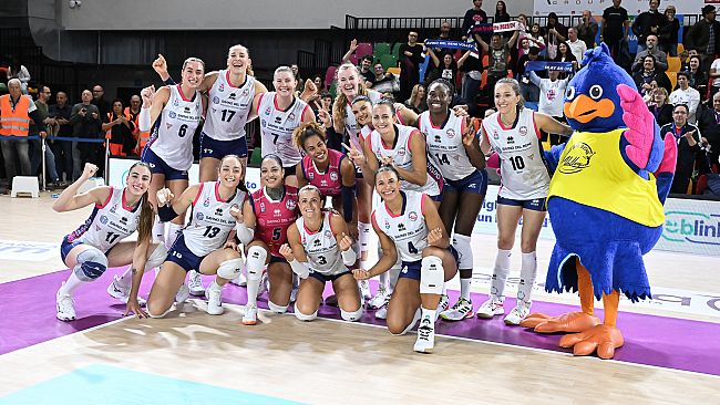 Volley: Scandicci fa poker, Firenze prende 1 punto