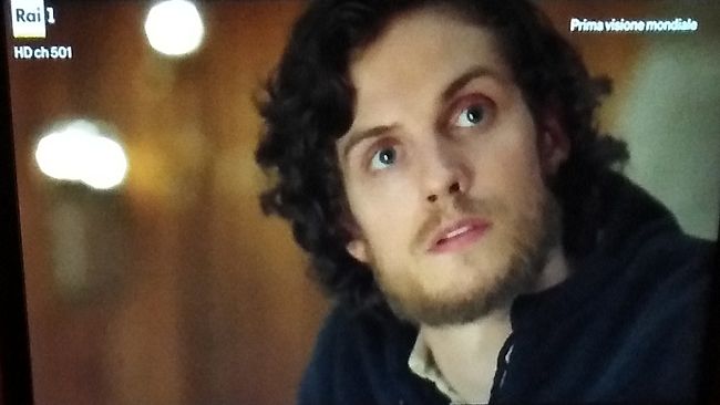 I Medici: Sharman ringrazia l'Italia e fa il pieno su Instagram