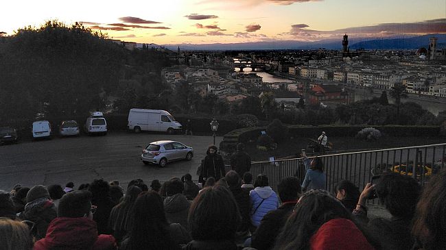Piazzale, il Coronavirus non ferma lo show del tramonto 
