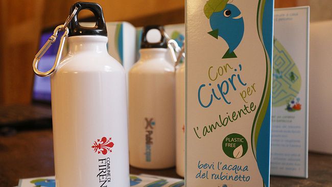 Plastic free: a Fiesole 1.200 borracce in regalo da Acque Toscane