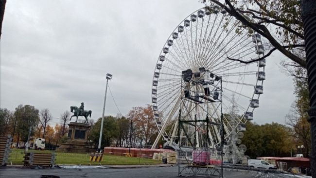 Ruota panoramica alle Cascine, le foto di oggi