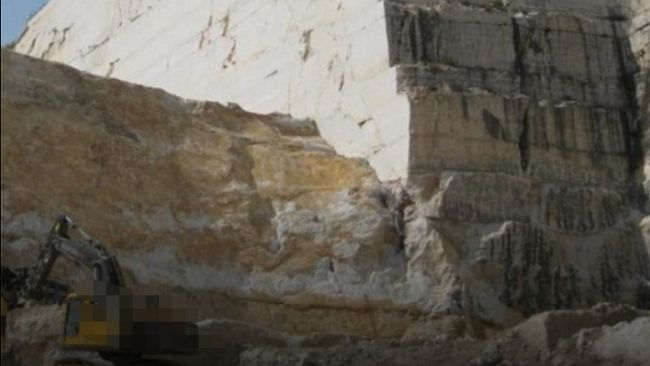 Carrara: morto schiacciato da una gru lavorando il marmo