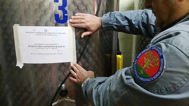 Olio di oliva, sequestro in Toscana: i consigli dei Carabinieri per i consumatori