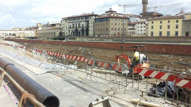 Publiacqua, rotture e perdite: pensa digitale, ma Firenze è un colabrodo