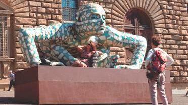 ANTICOnforme, in mostra i giganti tatuati di Rabarama