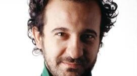 Stefano Fontana mette i dischi per ''Superdolly'' al disco Antella