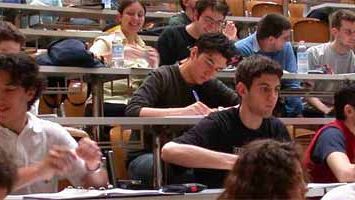 Libri gratis per oltre 2000 studenti delle superiori