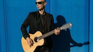 Finaz porta sul palco del Santomato Live la “Guitar Revolution”