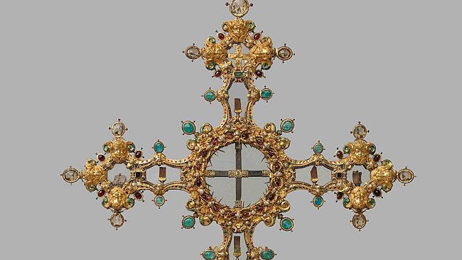 Opera del Duomo: restaurata la Croce Reliquario della Passione  