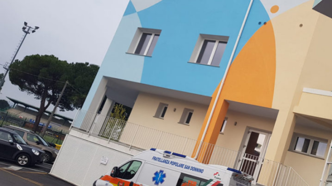 Prelievi sanguigni: lunghe attese fuori dai padiglioni