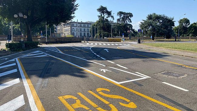 Bus turistici via da Lungarno Pecori Giraldi: c'è stato un confronto?