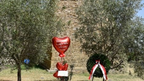 Corona di fiori a 15 anni dalla scomparsa di Veronica Locatelli