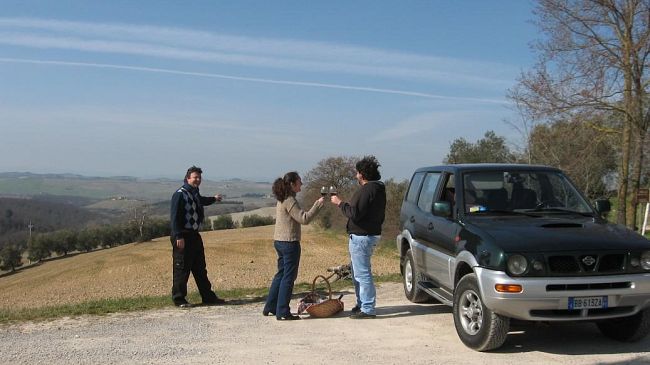 Trequanda: caccia d’arte e di panorami in fuoristrada dalla Fattoria del Colle