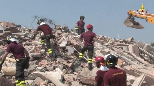 Il Consiglio dei ministri aumenta di 2 centesimi l'accisa sulla benzina