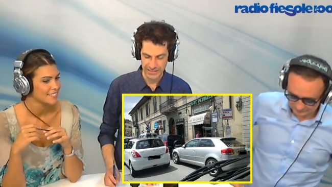 Mezzi pubblici bloccati dalle auto in sosta: proposte per risolvere il problema