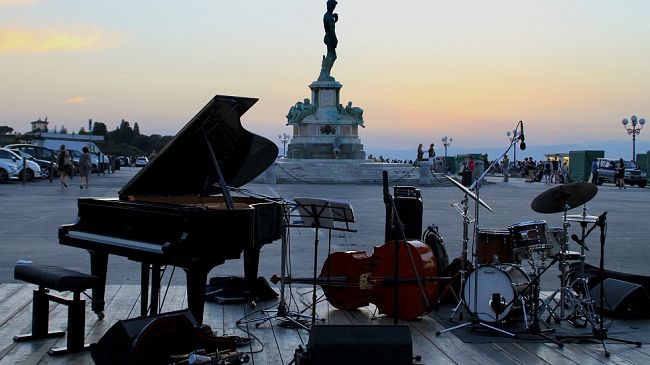 Flower al Piazzale: musica, incontri, artisti di strada da luglio ad ottobre