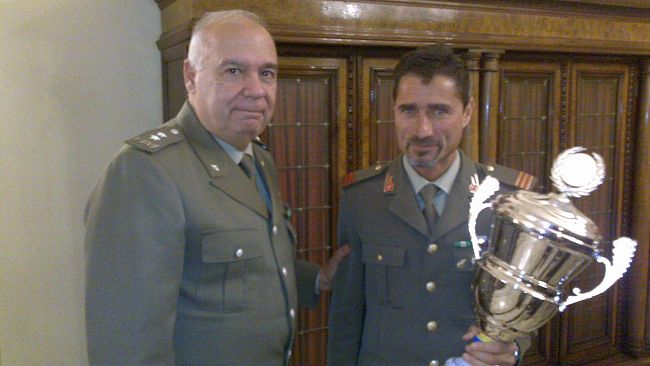 Esercito Italiano: premiati gli atleti della Firenze Marathon 2009