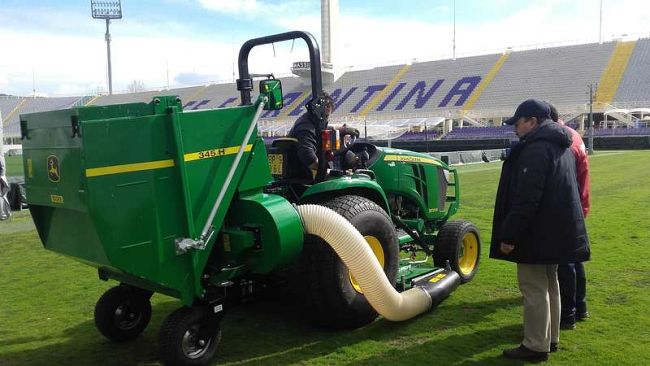 Stadio Franchi, manutenzione del manto erboso, un nuovo trattore