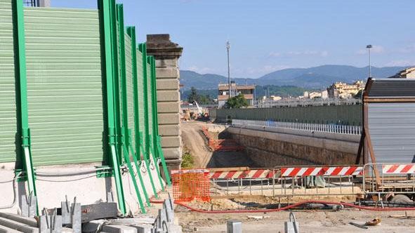 Stazione Foster: nell’ex area dei Macelli procedono i lavori