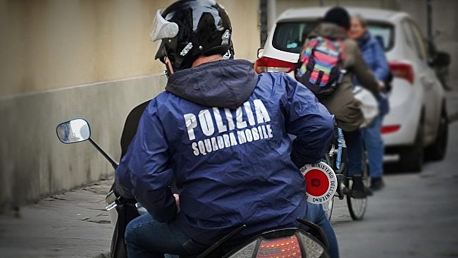 Arrestato la scorsa settimana: ora è indagato per almeno 3 scippi