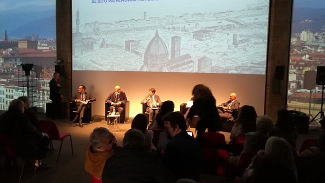 A Firenze Unesco promuove Aeroporto, TAV e Tramvia