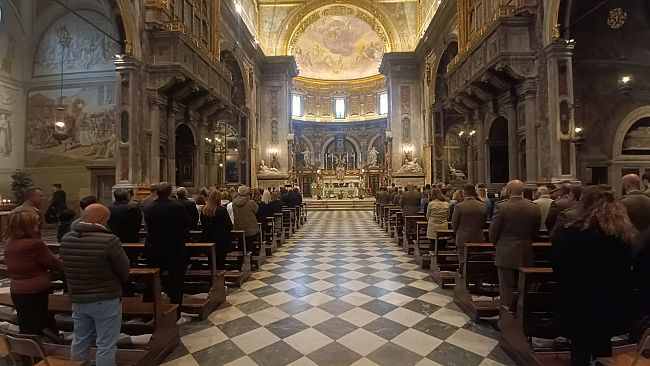 Papa Francesco contro le omelie troppo lunghe 