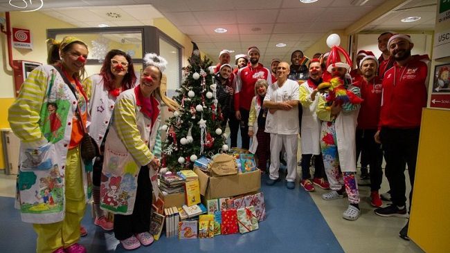 Pistoia Basket 2000 in pediatria al San Jacopo