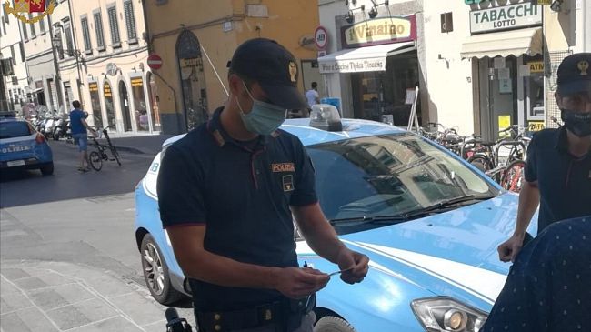 Via Palazzuolo: controlli della Polizia di Stato