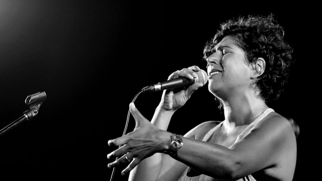 Francesca Corrias – Caravan Trio:  Jazz in viaggio nella musica brasiliana