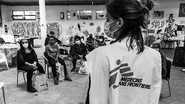 Firenze celebra i 50 anni di Medici Senza Frontiere