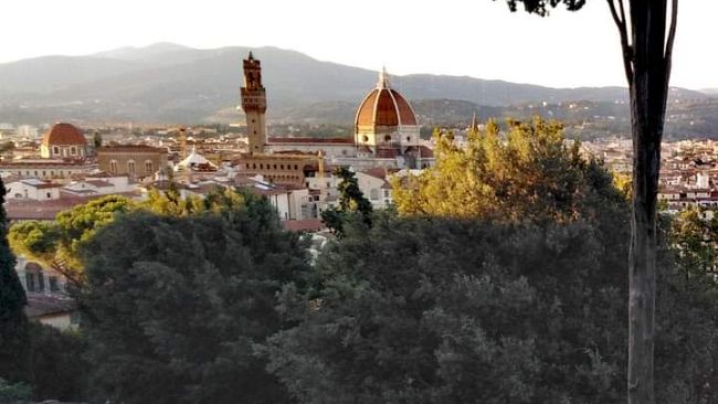 Firenze non si ferma: stop a nuovi affitti turistici brevi in centro