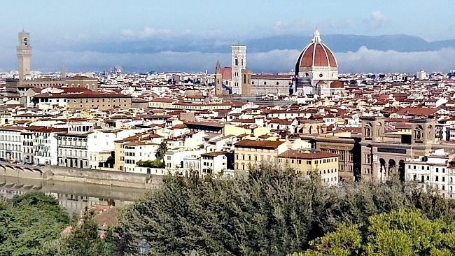 Svolta urbana: zero alberghi, lotta alla rendita e servizi a 15 minuti