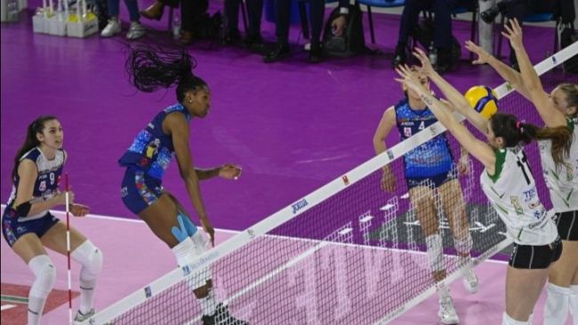 Volley donne: Bisonte sfiora la rimonta con Vallefoglia
