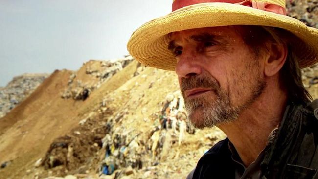 Jeremy Irons da Cannes a Firenze per l'anteprima di Trashed